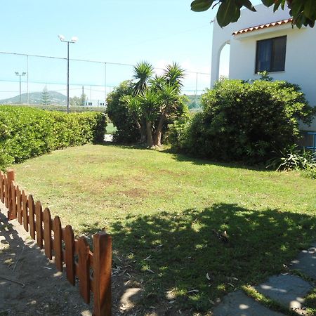 Evi Apartments And Studios Theologos  Exterior photo