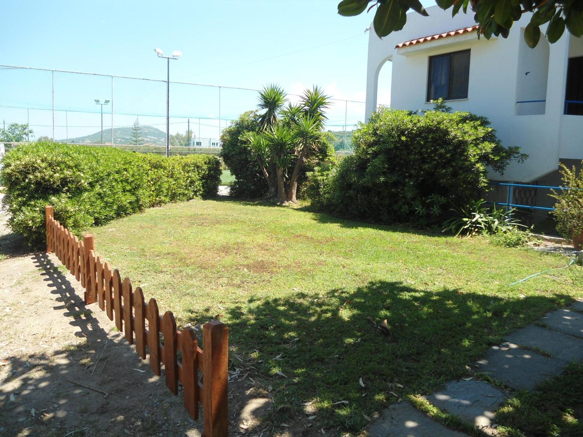 Evi Apartments And Studios Theologos  Exterior photo