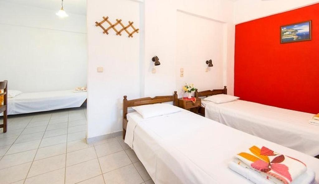 Evi Apartments And Studios Theologos  Room photo